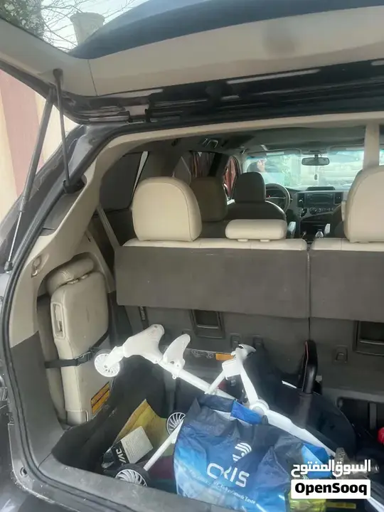 Toyota Sienna 2012 photo 4