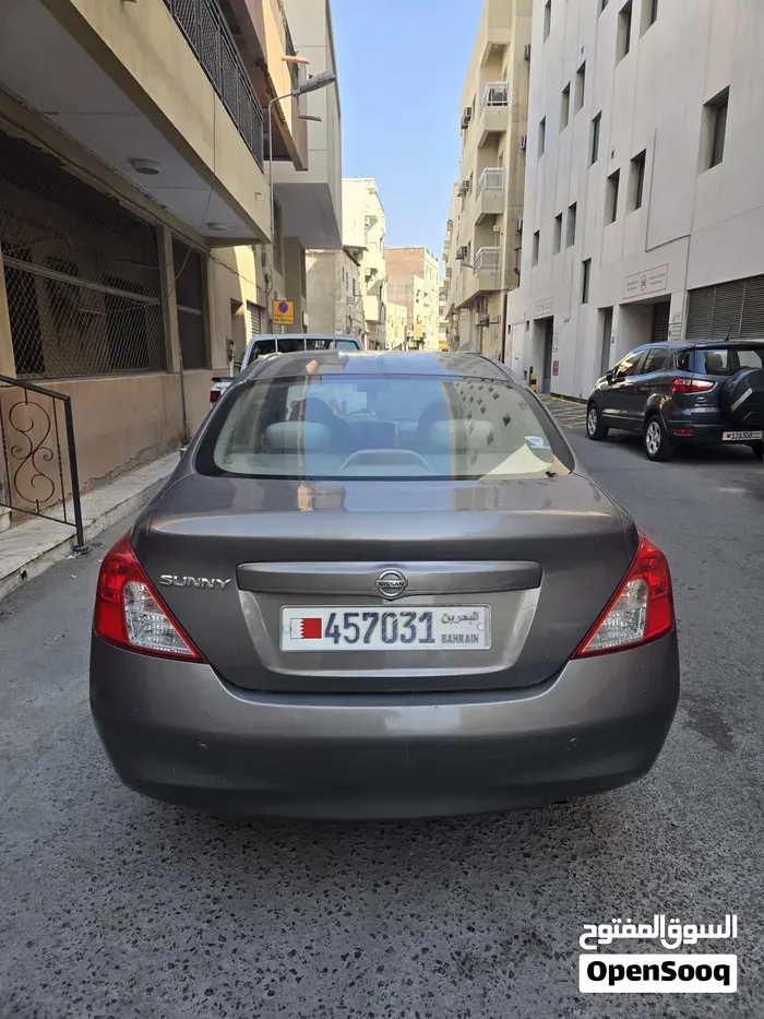 Nissan Sunny 2013 photo 3