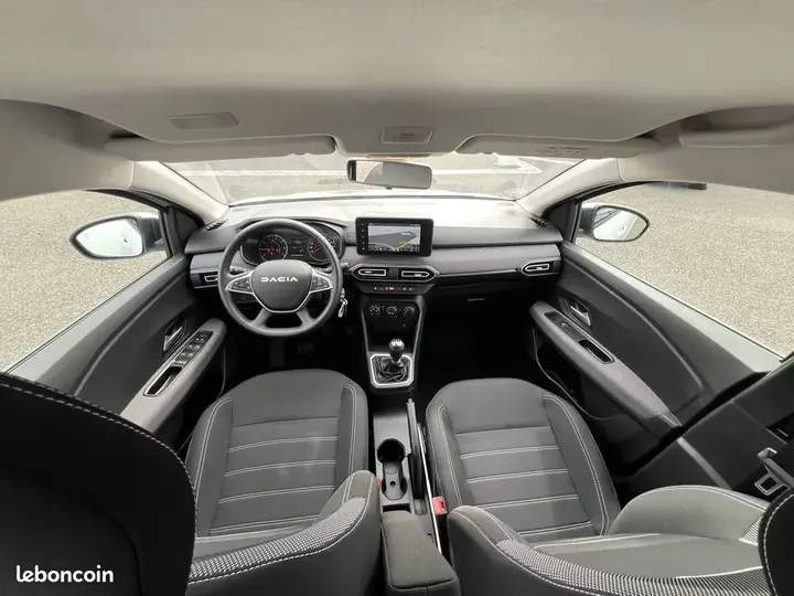 Dacia Sandero 2024 photo 3