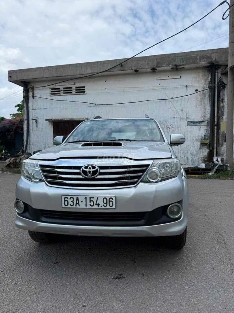 Toyota Fortuner 2013 photo 5