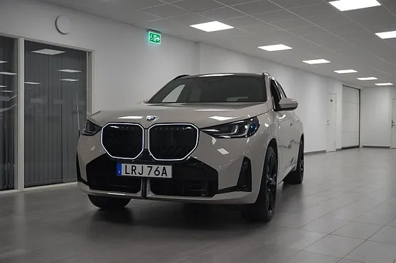 BMW X3 2025 photo 2