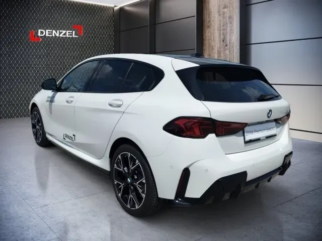 BMW 1 Series 2026 photo 3