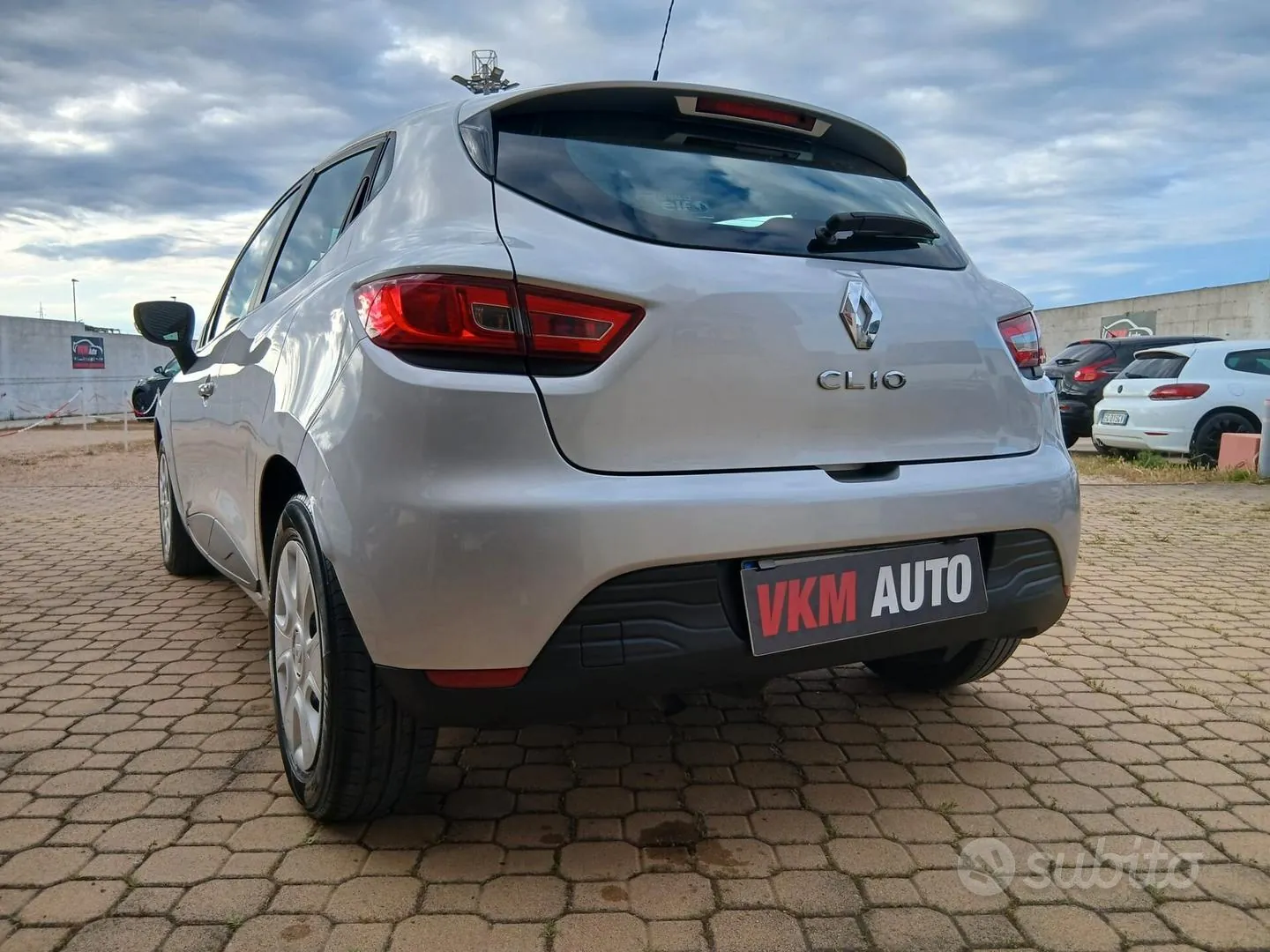Renault Clio 2013 photo 2