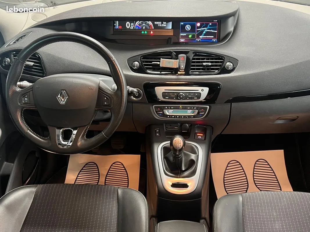 Renault Grand Scenic 2014 photo 3