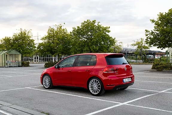 Volkswagen Golf Vi 2011 photo 3