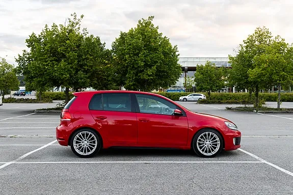 Volkswagen Golf Vi 2011 photo 5