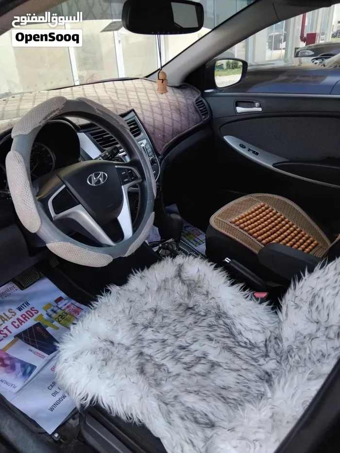 Hyundai Accent 2013 photo 2