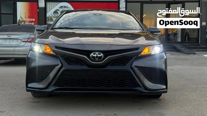 Toyota Camry 2023 photo 2