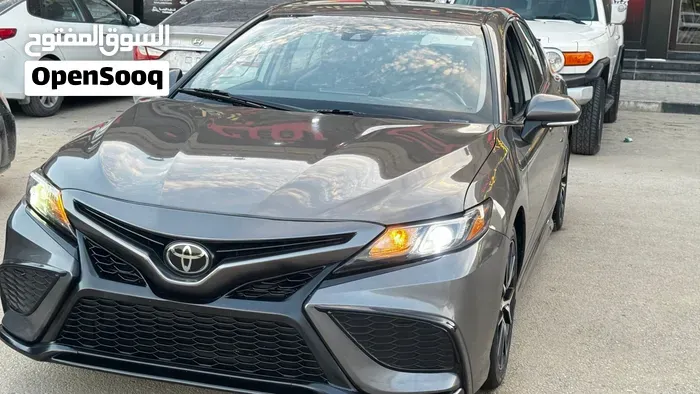 Toyota Camry 2023 photo 3