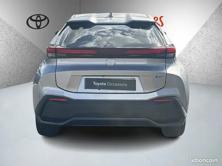 Toyota C-Hr 2025 photo 4