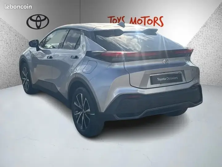 Toyota C-Hr 2025 photo 3
