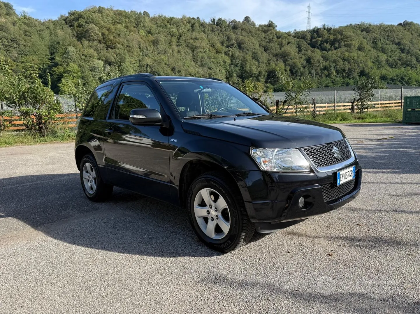 Suzuki Grand Vitara 2011 photo 3