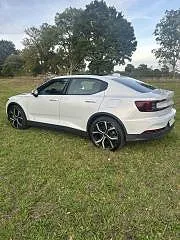 Polestar 2 2023 photo 2