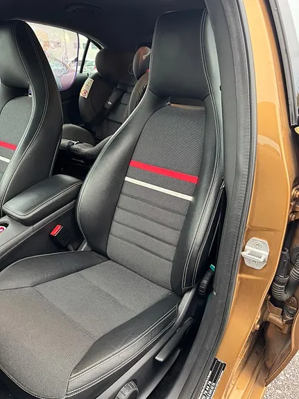 Mercedes-Benz A200 2013 photo 4