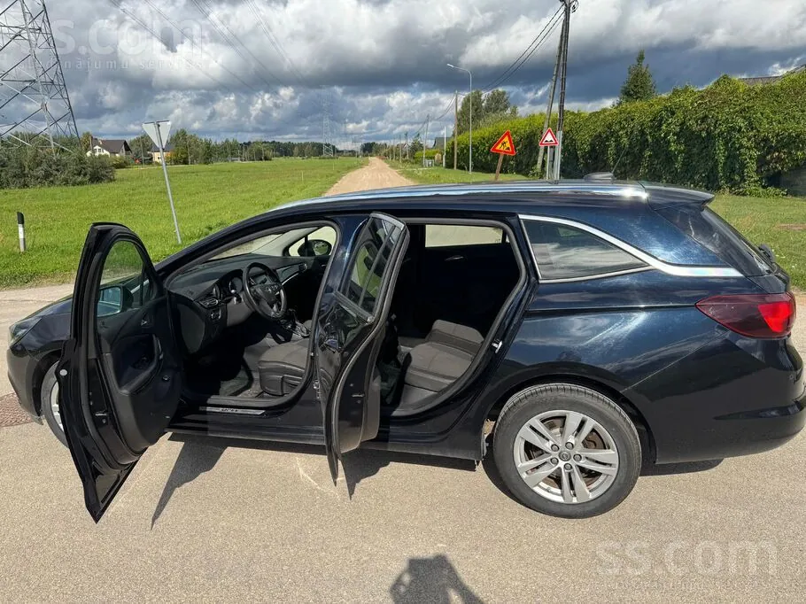 Opel Astra 2018 photo 3