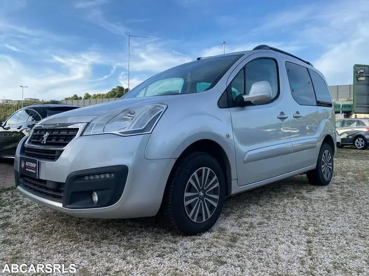 Peugeot Partner 2016 photo 2