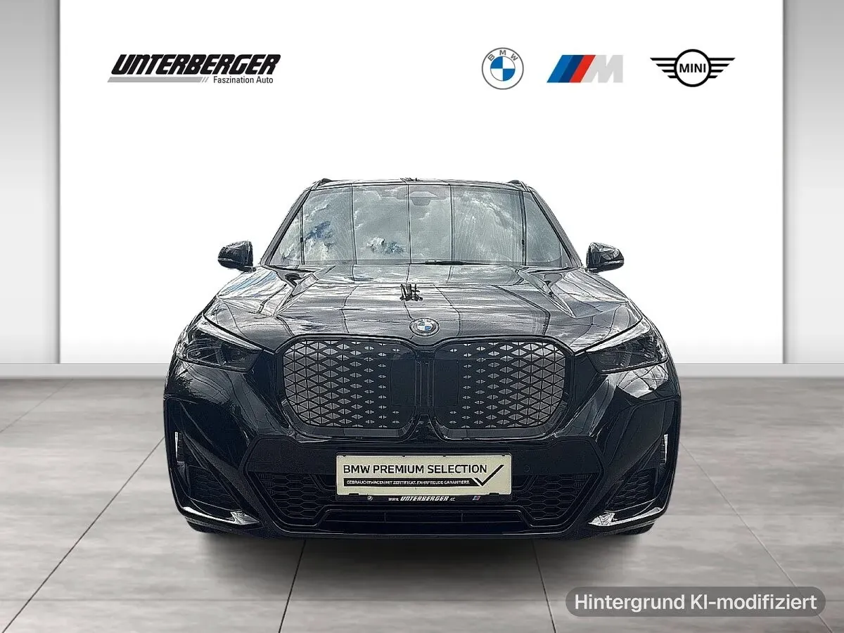 BMW Ix1 2026 photo 2