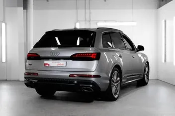 Audi Q7 2024 photo 3