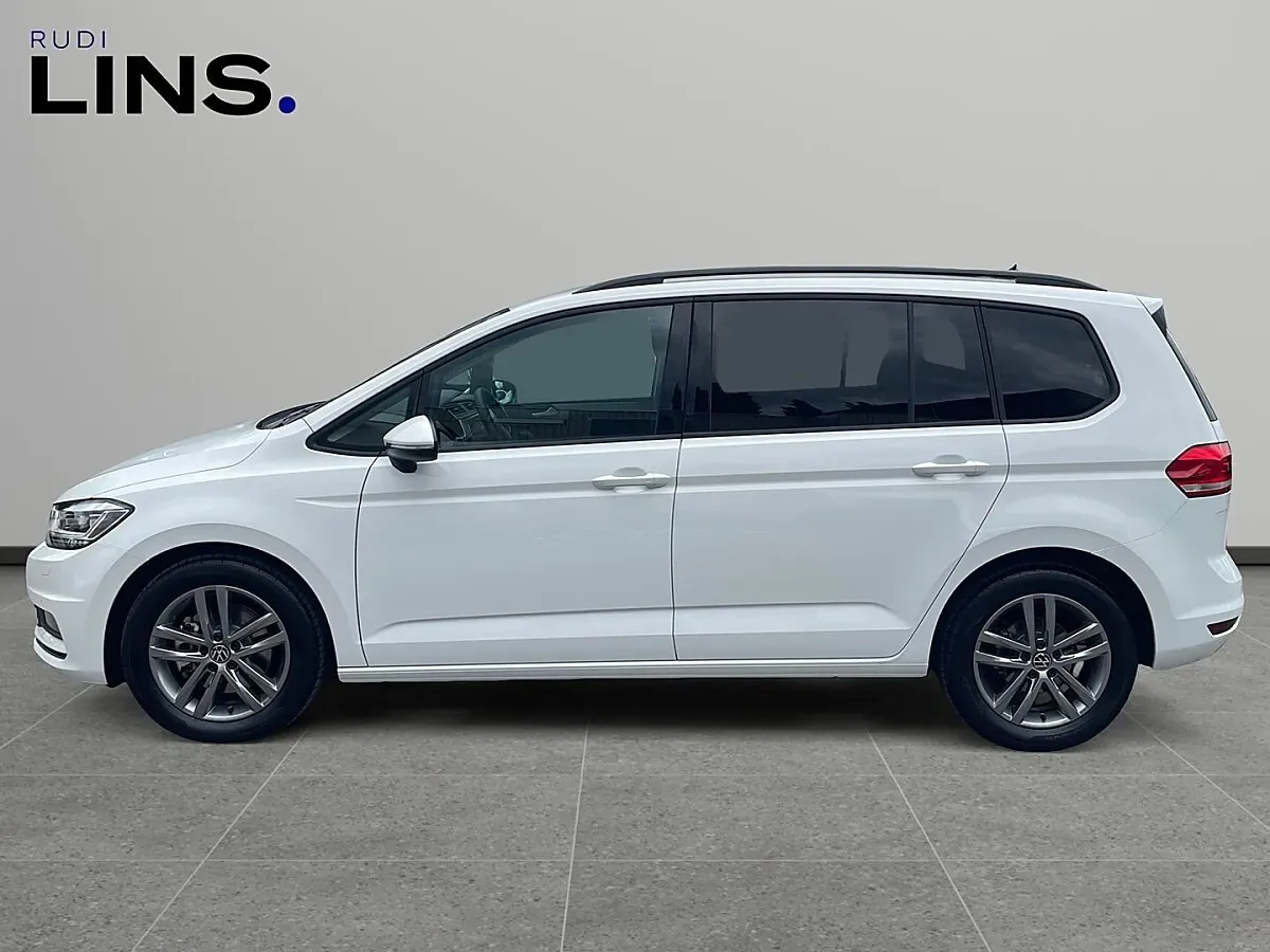 Volkswagen Touran 2026 photo 2