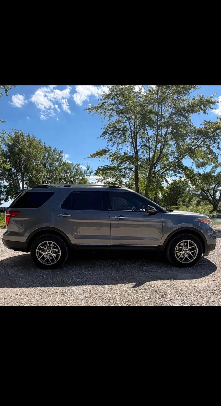 Ford Explorer 2013 photo 4