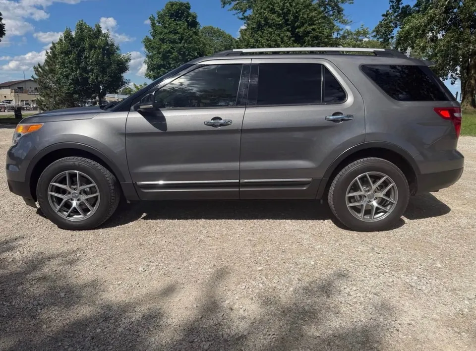 Ford Explorer 2013 photo 5