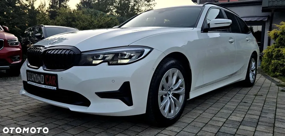 BMW Seria 3 2021 photo 3