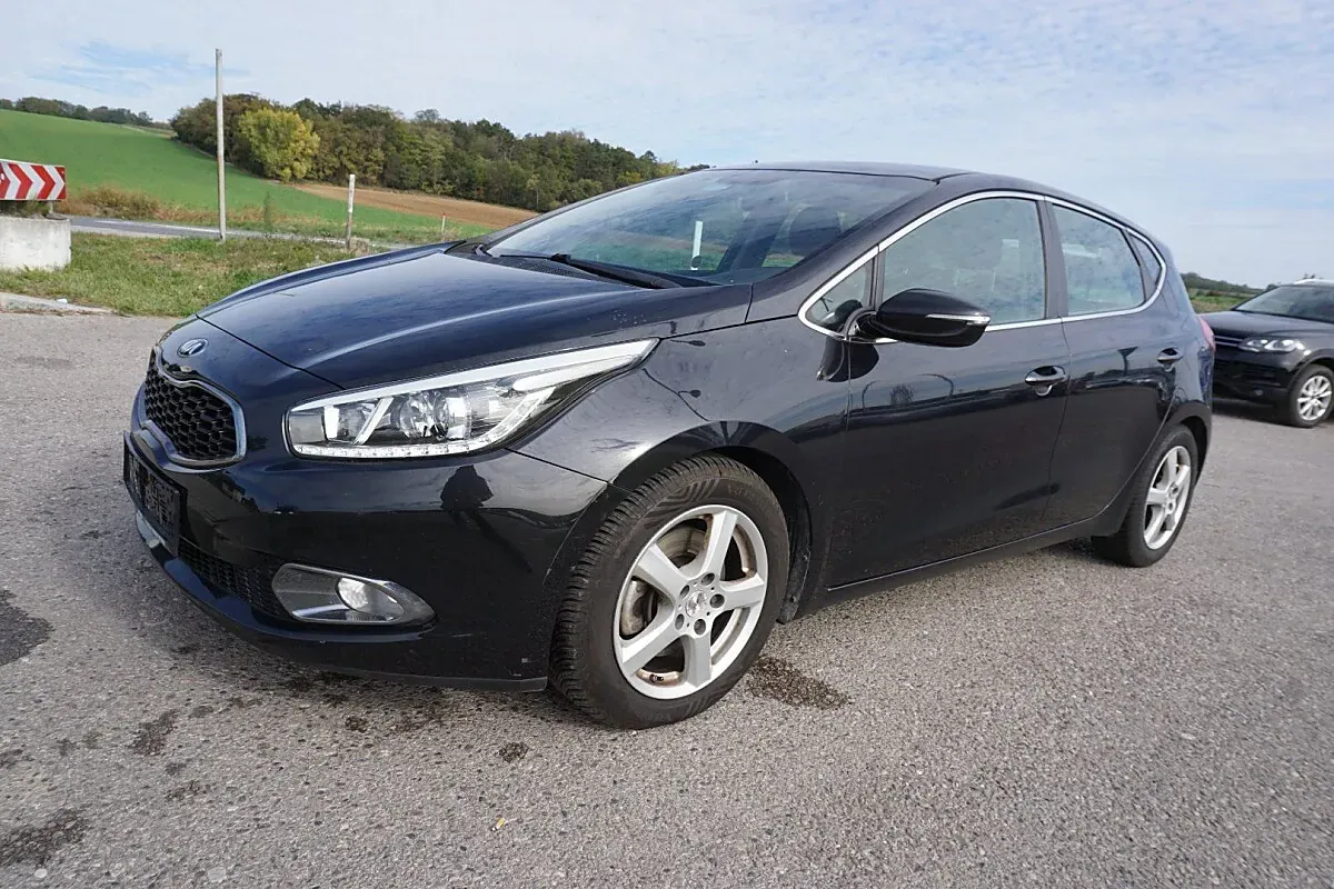 Kia Ceed 2014 photo 2