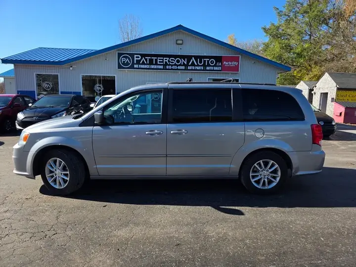 Dodge Grand Caravan 2017 photo 2