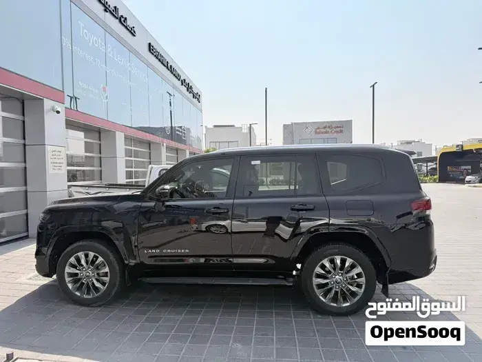 Toyota Land Cruiser 2023 photo 3
