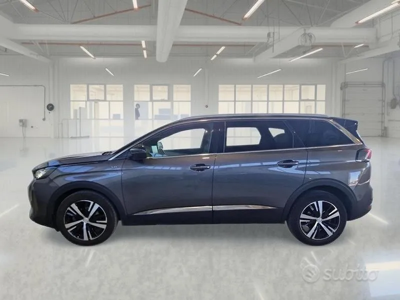 Peugeot 5008 2021 photo 5