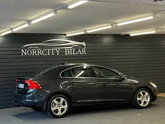 Volvo S60 2011 photo 4
