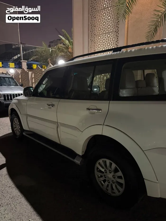Mitsubishi Pajero 2015 photo 3