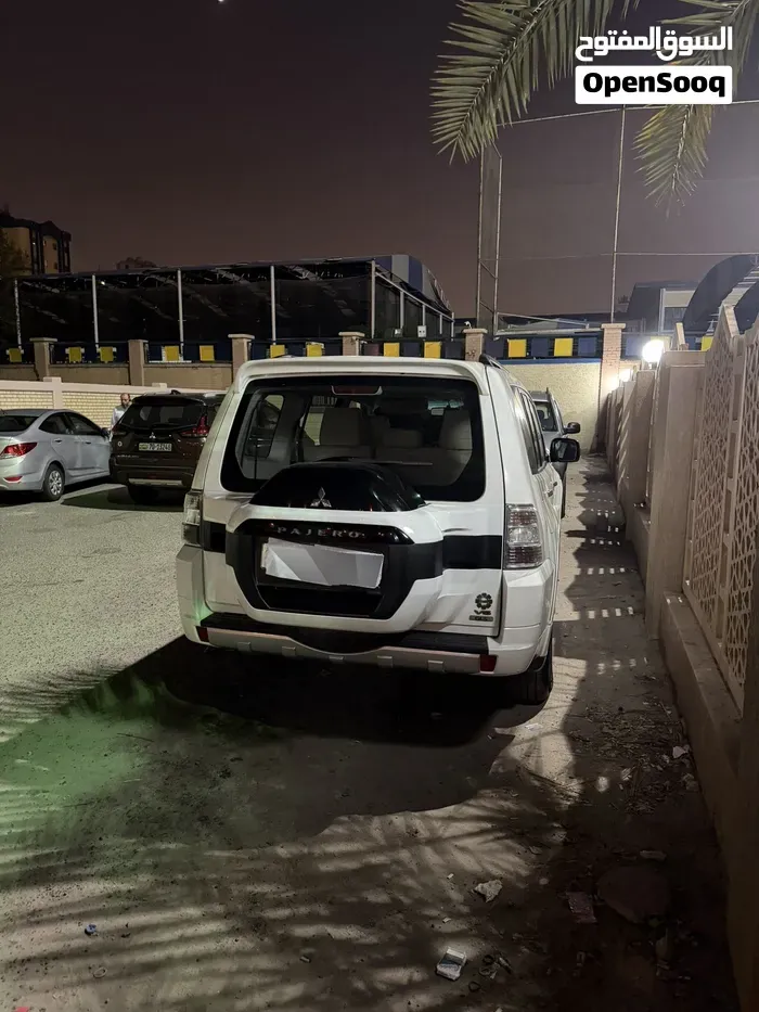 Mitsubishi Pajero 2015 photo 2