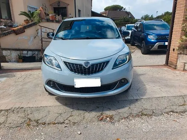 Lancia Ypsilon 2021 photo 2
