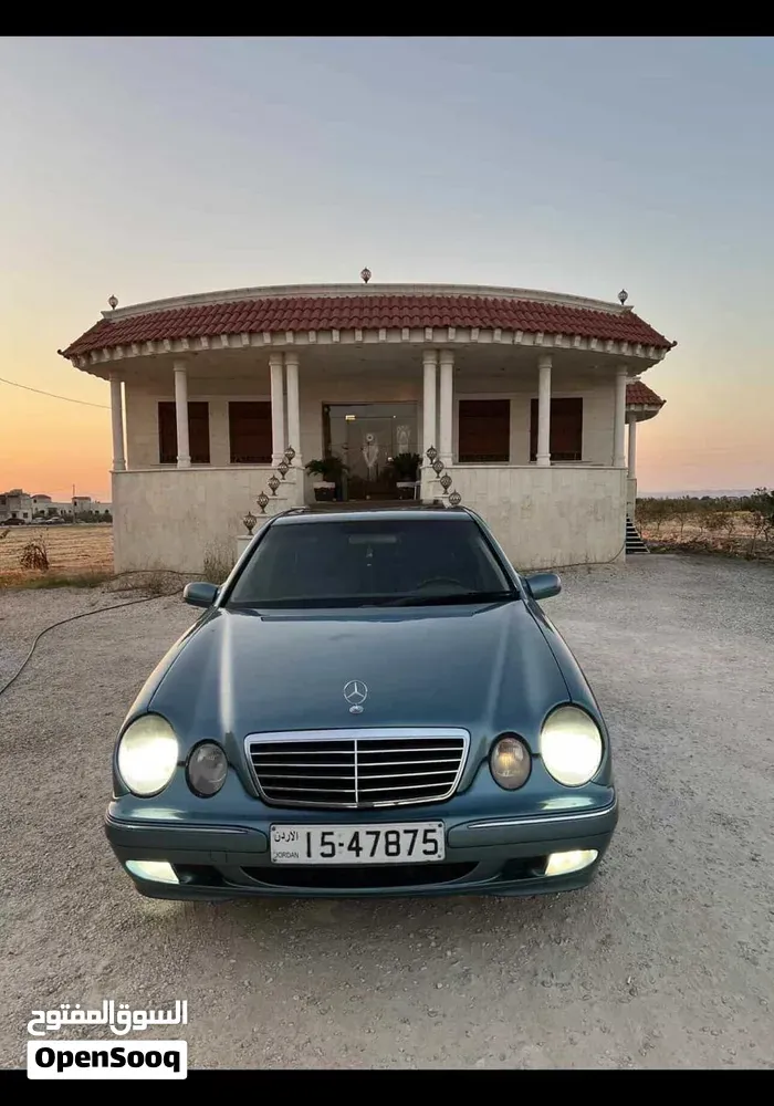 Mercedes-Benz E-Class 2001 photo 2