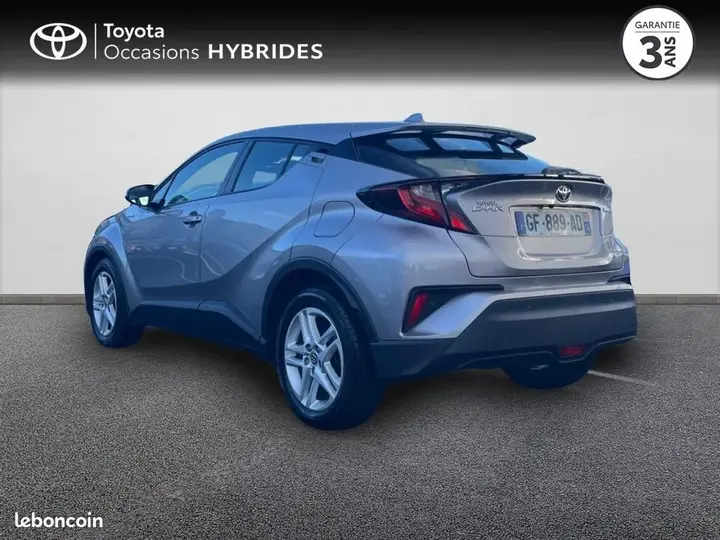 Toyota C-Hr 2022 photo 2