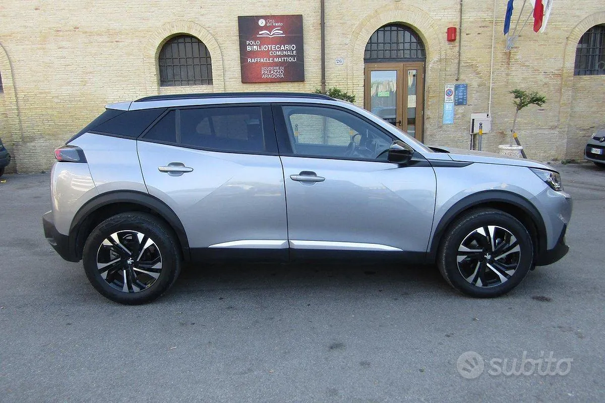 Peugeot 2008 2023 photo 4