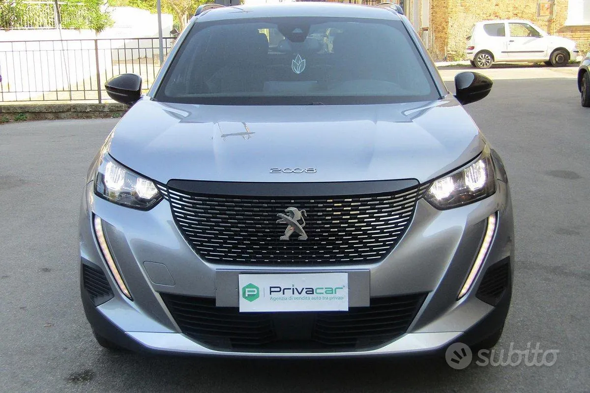 Peugeot 2008 2023 photo 2