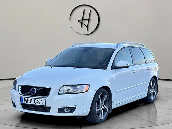 Volvo V50 2012 photo 2