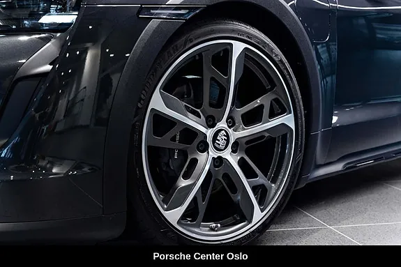 Porsche Taycan 2023 photo 3