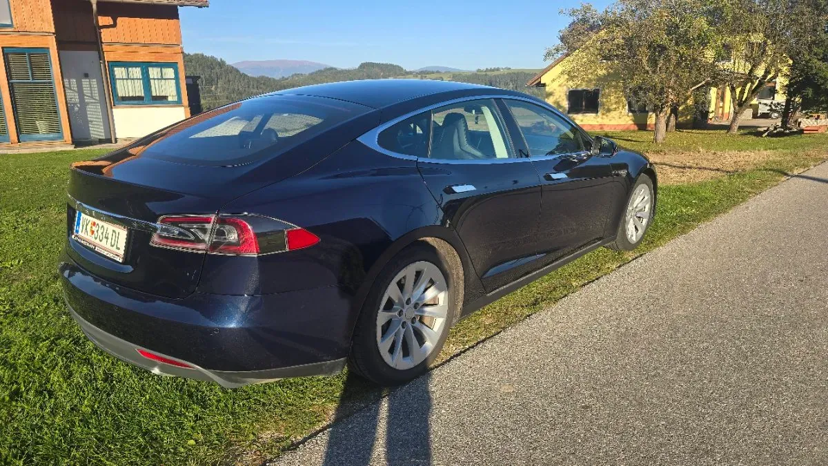 Tesla Model S 2014 photo 3