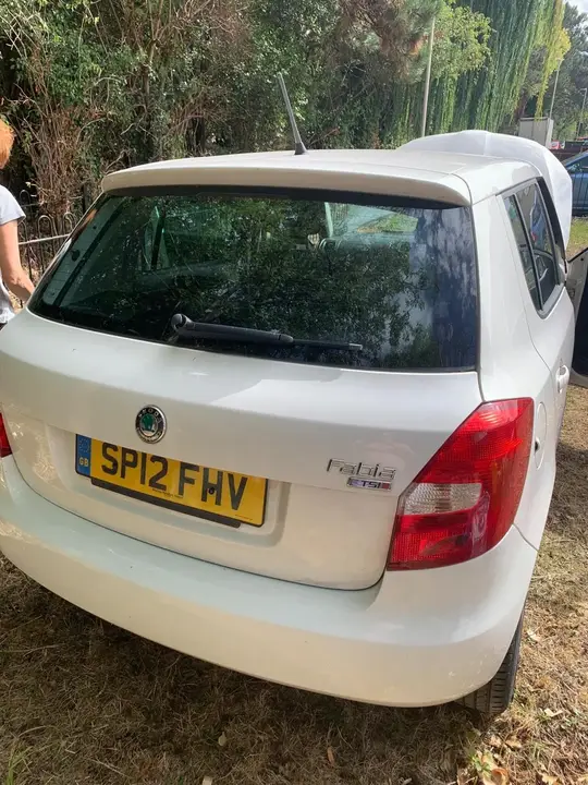 Skoda Fabia 2012 photo 2