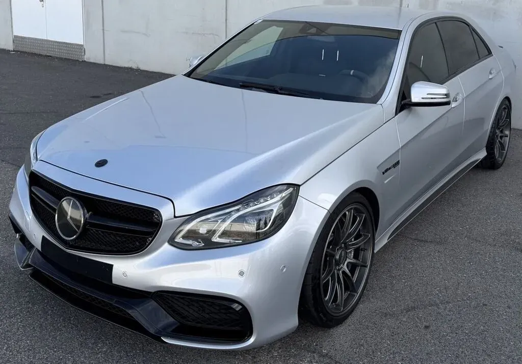 Mercedes-Benz Eklasse 2013 photo 2