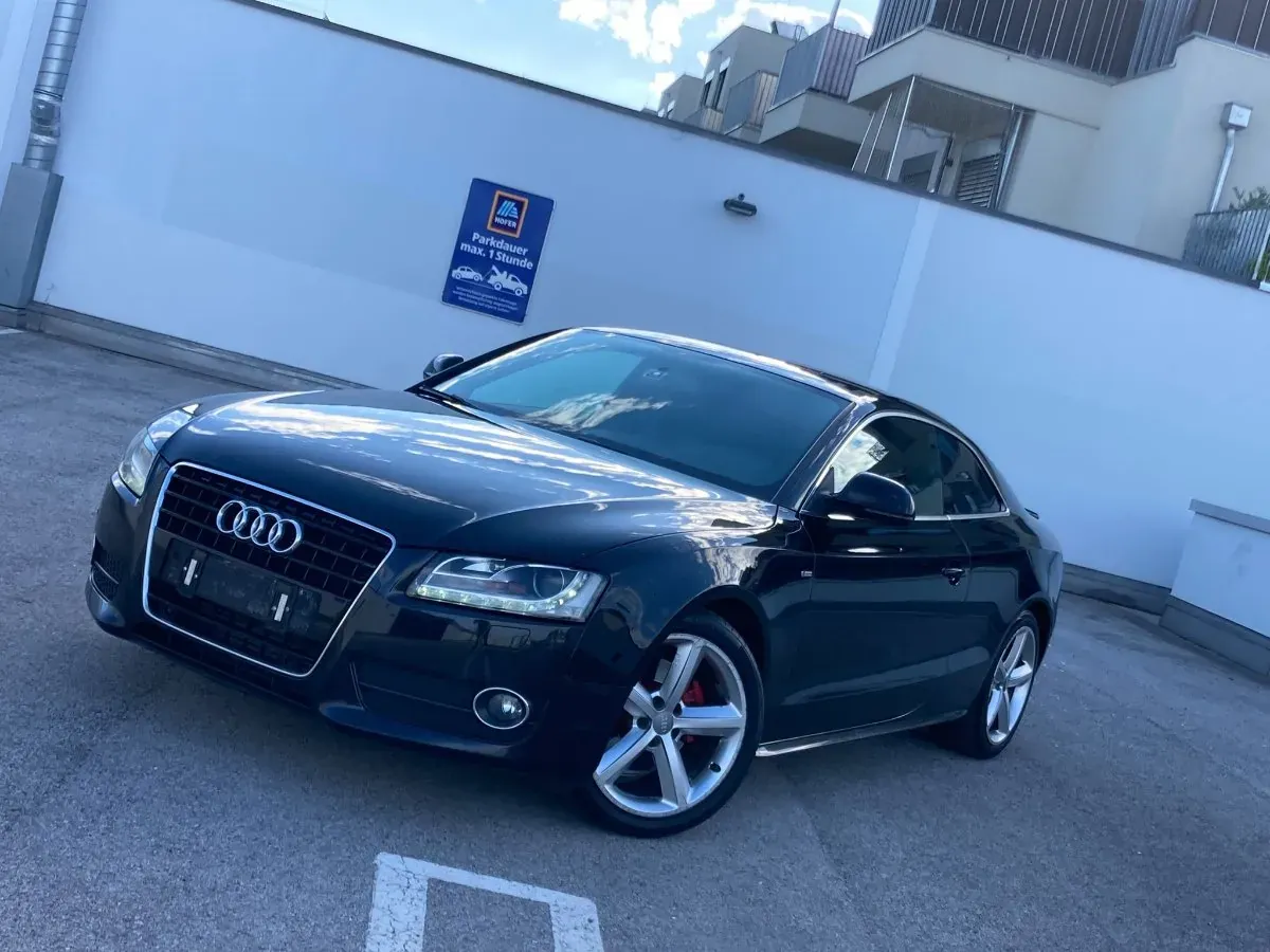 Audi A5 2009 photo 2