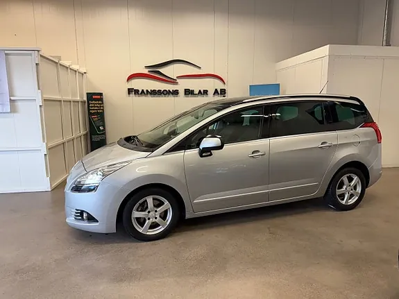 Peugeot 5008 2012 photo 4