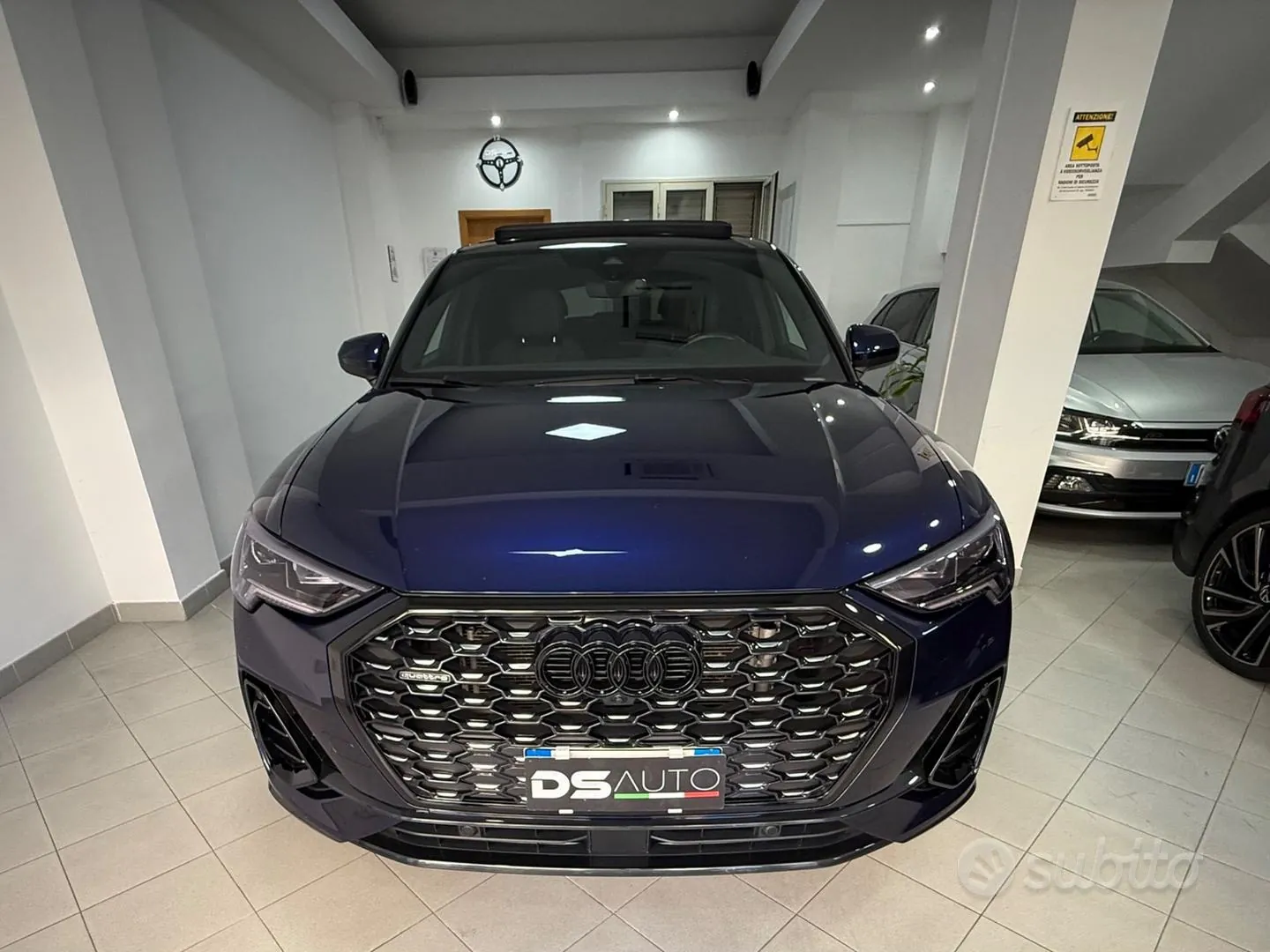 Audi Q3 2022 photo 2