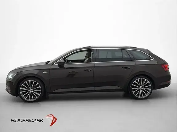 Skoda Superb 2016 photo 5