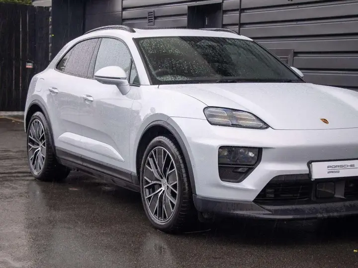 Porsche Macan 2026 photo 4