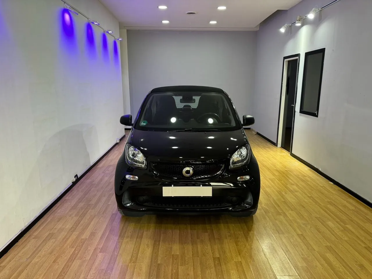 Smart Fortwo 2019 photo 2