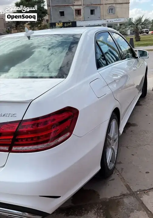Mercedes-Benz E-Class 2014 photo 2